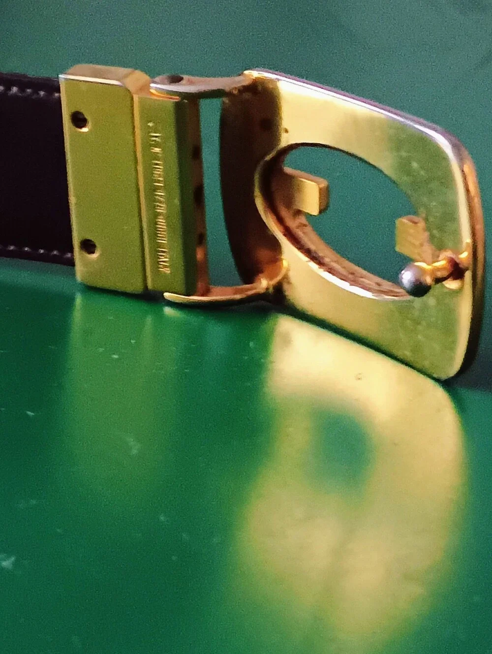 Vintage Gucci Belt. Made In Italy. Dark Brown Leather 30.5